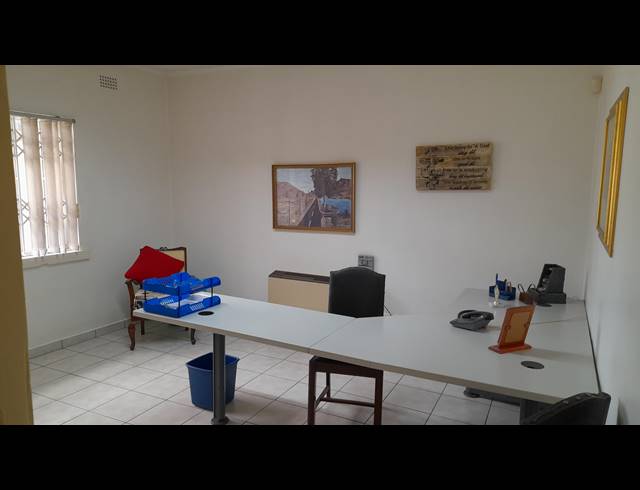 214M² OFFICE FOR SALE IN VANDERBIJLPARK CW 1